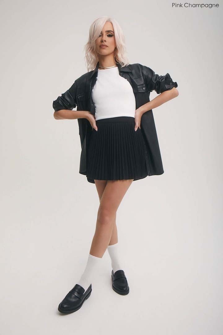 Dazzling Wavez by Rene of Paris | HF Synthetic Lace Front Wig | Mono Part - Wig Studio 1