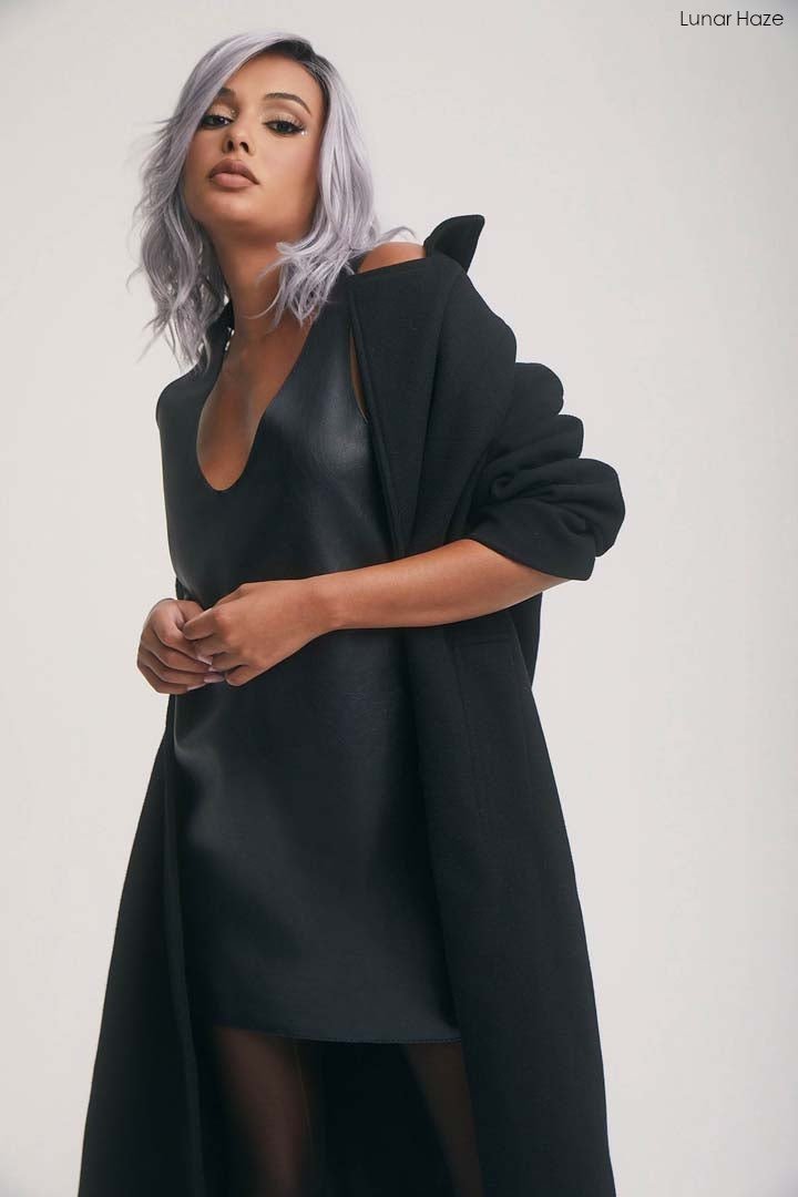 Dazzling Wavez by Rene of Paris | HF Synthetic Lace Front Wig | Mono Part - Wig Studio 1