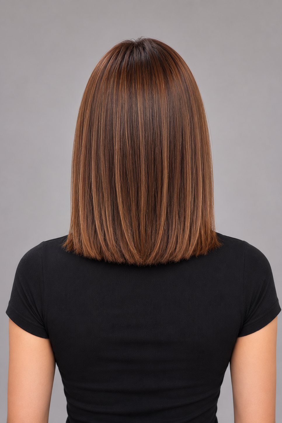 Noisette | A rich brown base with auburn highlights to add warmth and dark blonde highlights to add subtle brightness and dimension for a sun-kissed look.
