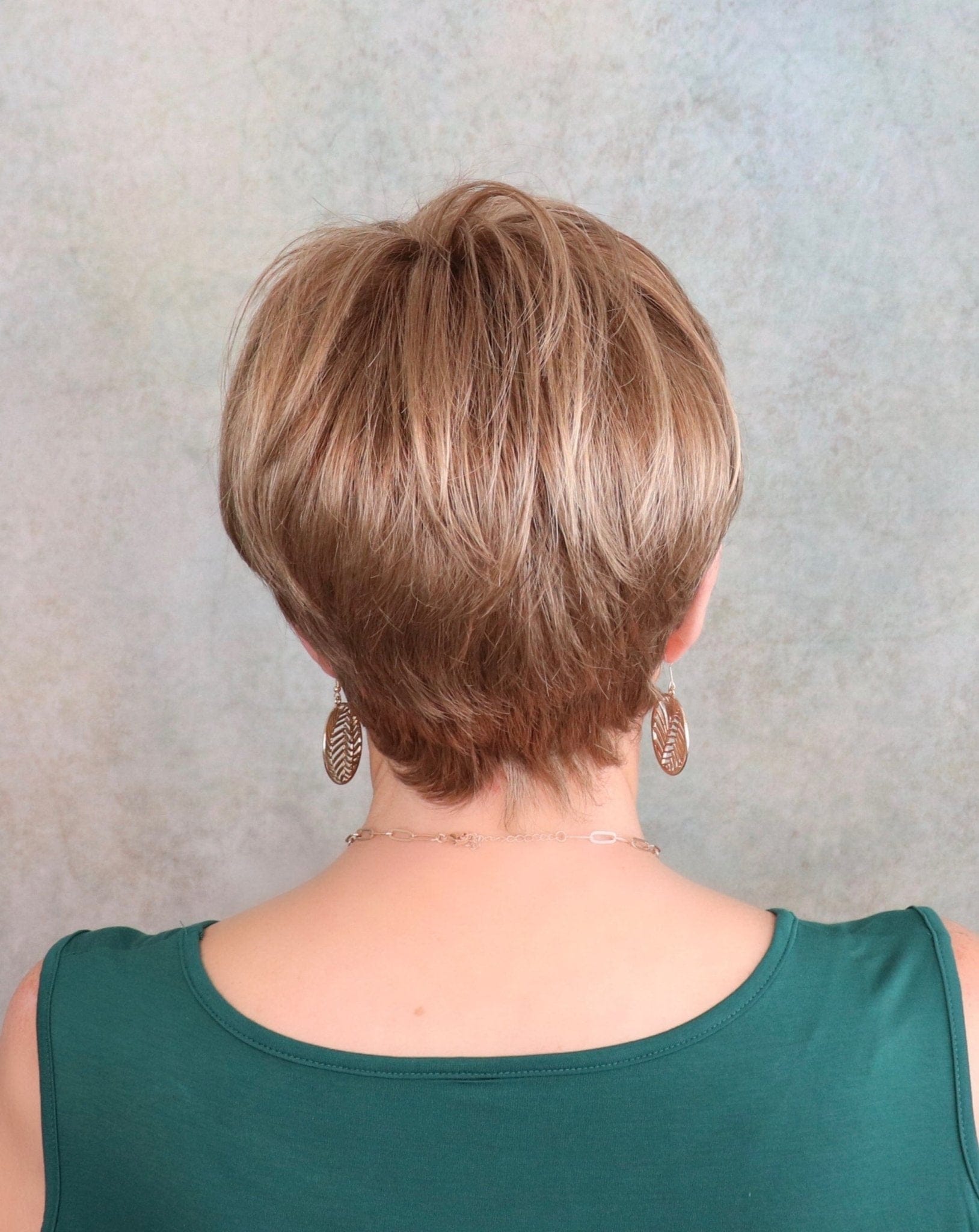 GL15/26SS | Shaded Buttered Toast | Chestnut brown base with multiple tones of medium brown and golden blonde