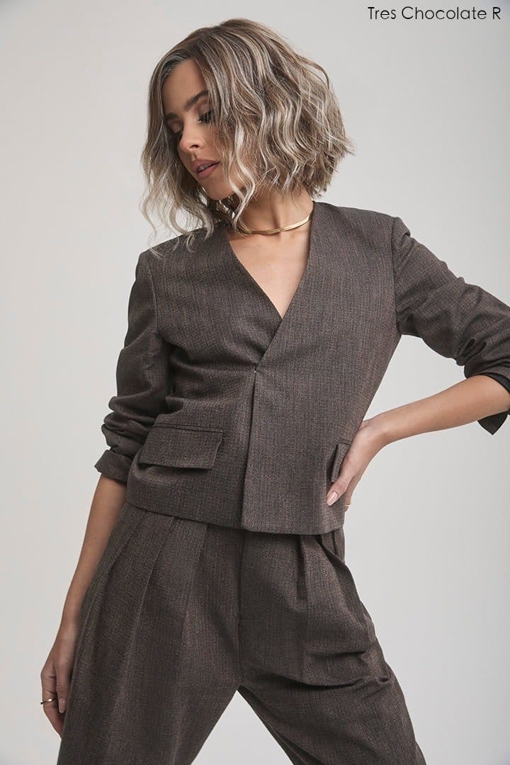 Open Box | Nyx Wig by Rene of Paris | Average Cap | Truffle Ribbon - R - Wig Studio 1