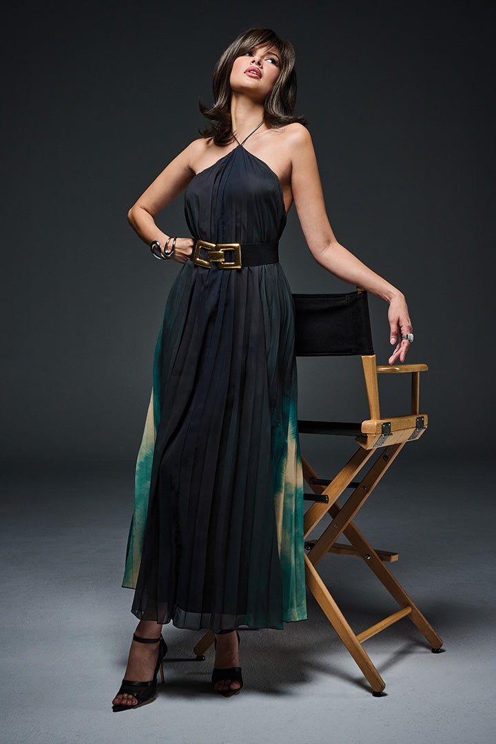 Showrunner by Raquel Welch | HF Synthetic Lace Front Wig | Mono Top - Wig Studio 1