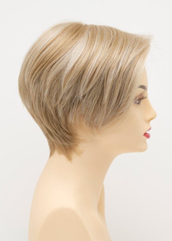 Light Blonde | A platinum and creamy blonde blended to perfection