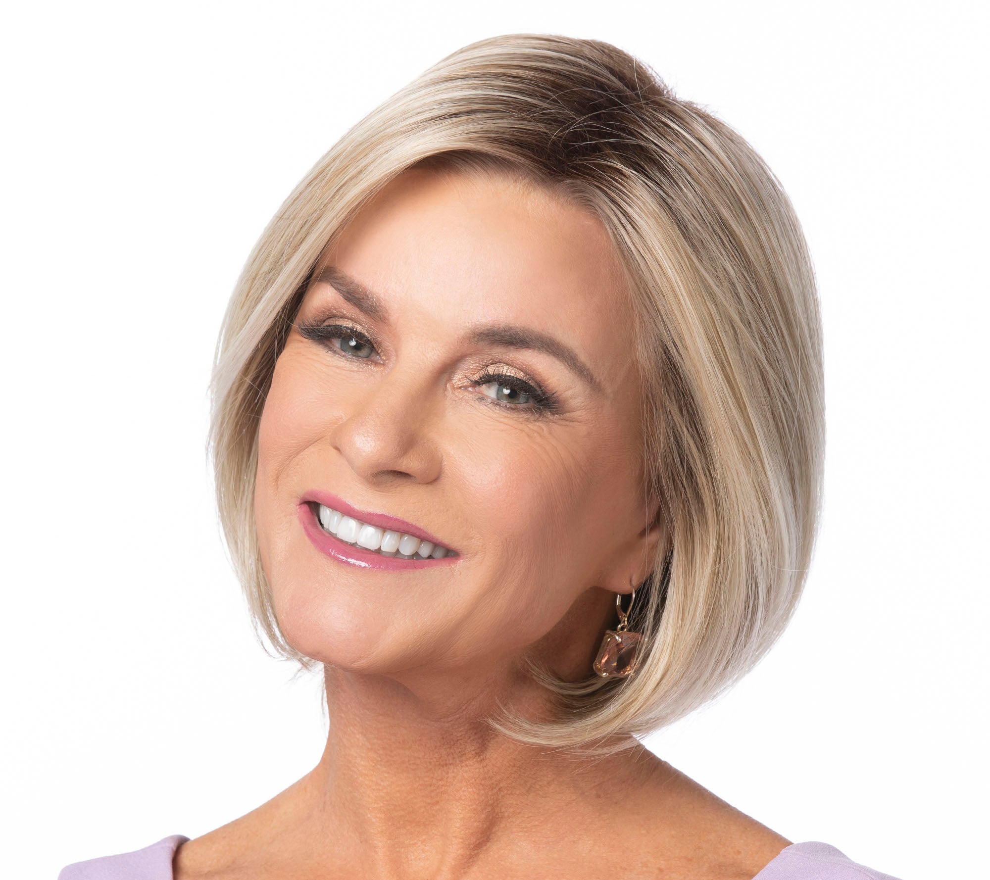 Finishing Touch | HF Synthetic Wig | Basic Cap - Wig Studio 1