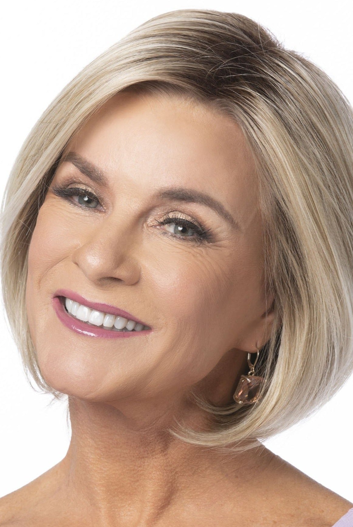 Finishing Touch Large | HF Synthetic Wig | Basic Cap - Wig Studio 1