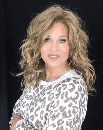 Hollywood by Mane Attraction | Synthetic Lace Front Wig | Basic Cap - Wig Studio 1