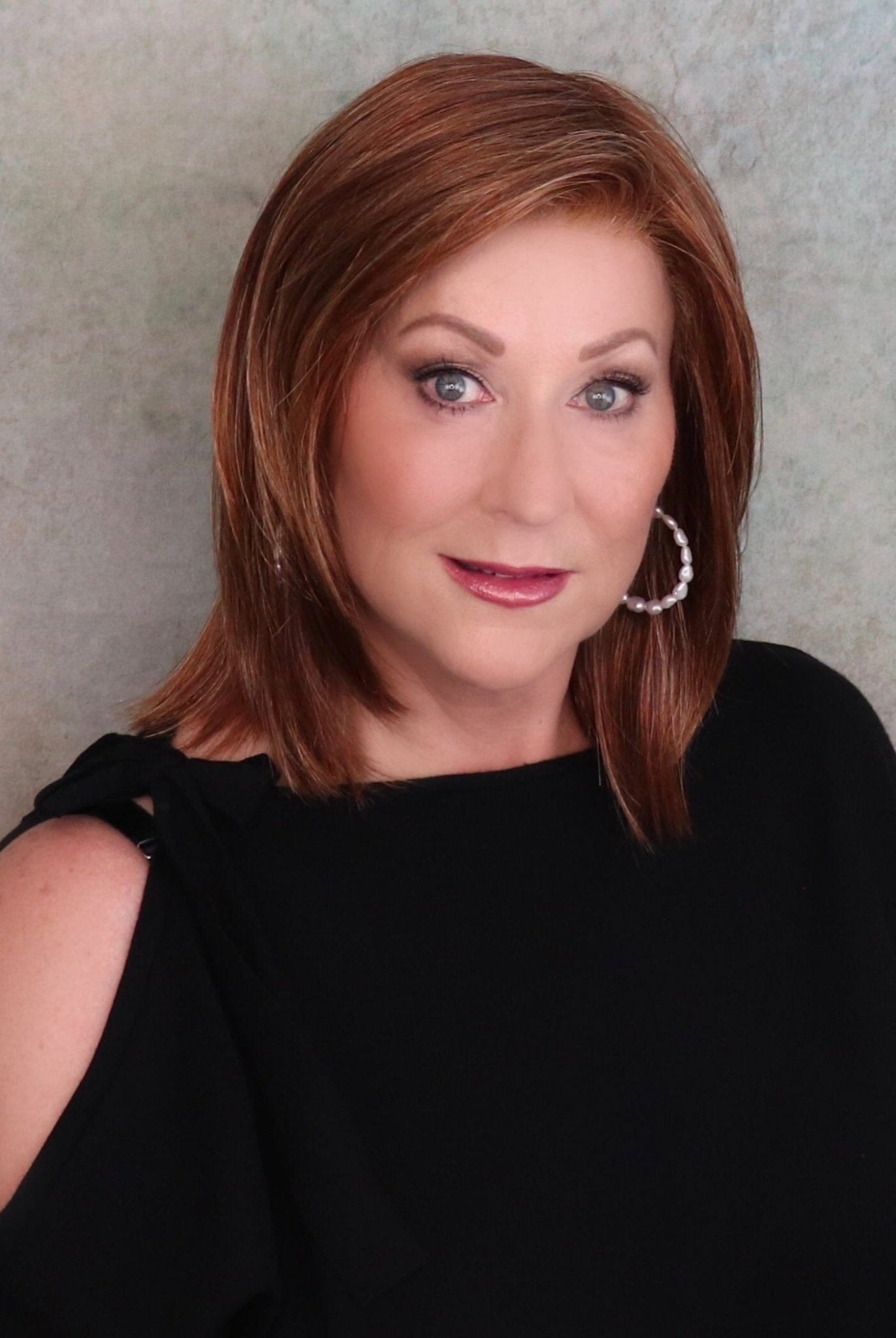 Open Box | Premium Luxury Synthetic Lace Front Wig by Gabor | GL14 - 16SS - Wig Studio 1