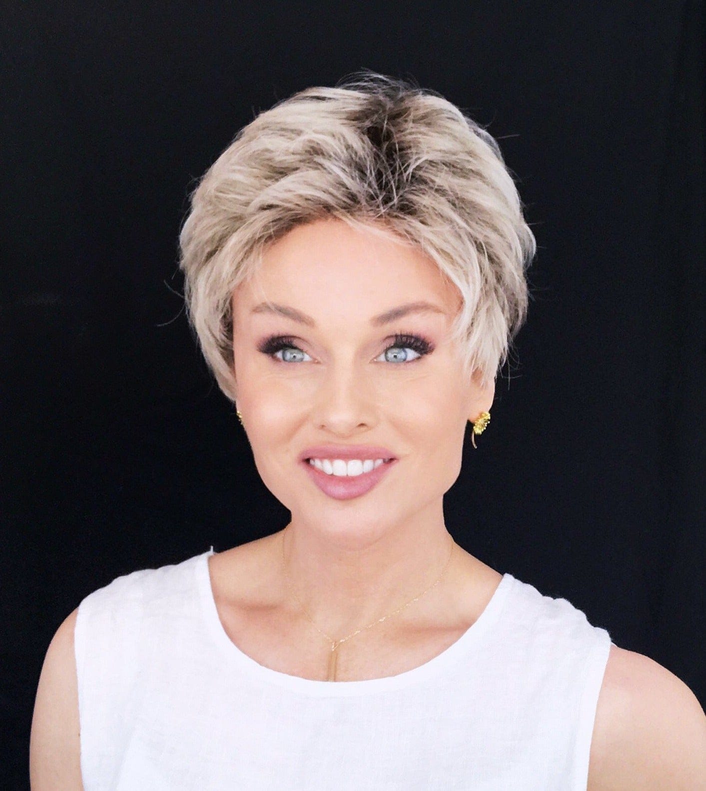 Open Box | Spa Wig by Ellen Wille | Petite/Average Cap | Sand Multi Rooted - Wig Studio 1