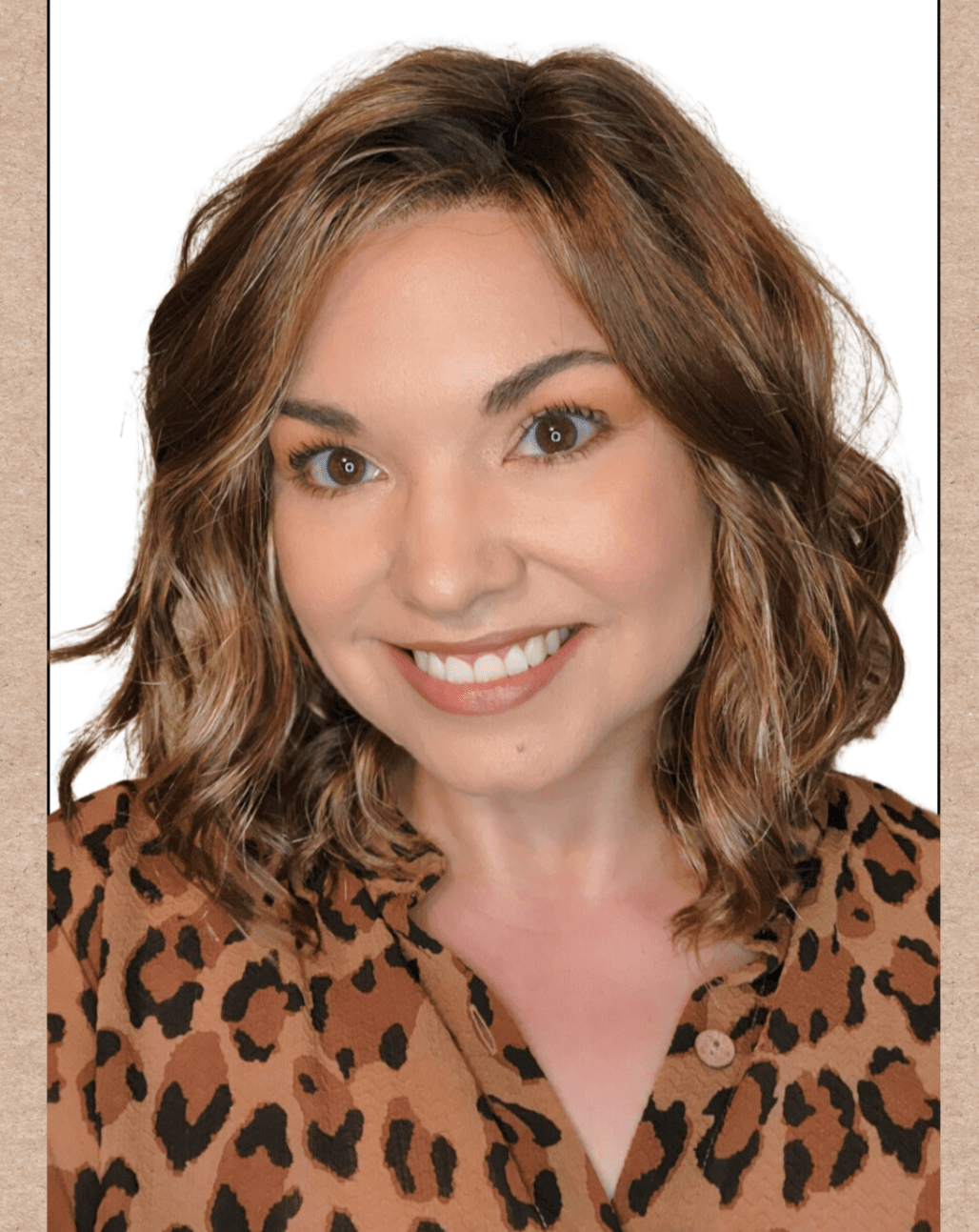 Open Box | Wren Synthetic Lace Front Wig by Estetica | Mono Part | R6/28F - Wig Studio 1