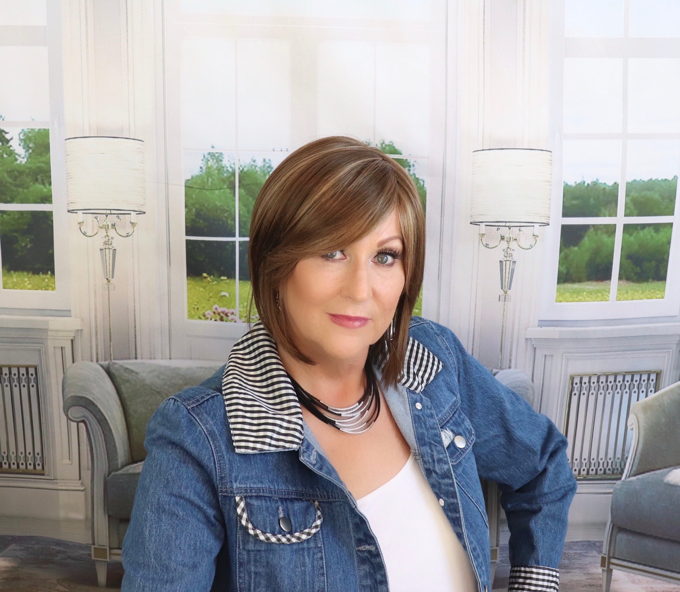 CrazyWigLady Blog Amore Codi XO Honey Wheat - Wig Studio 1