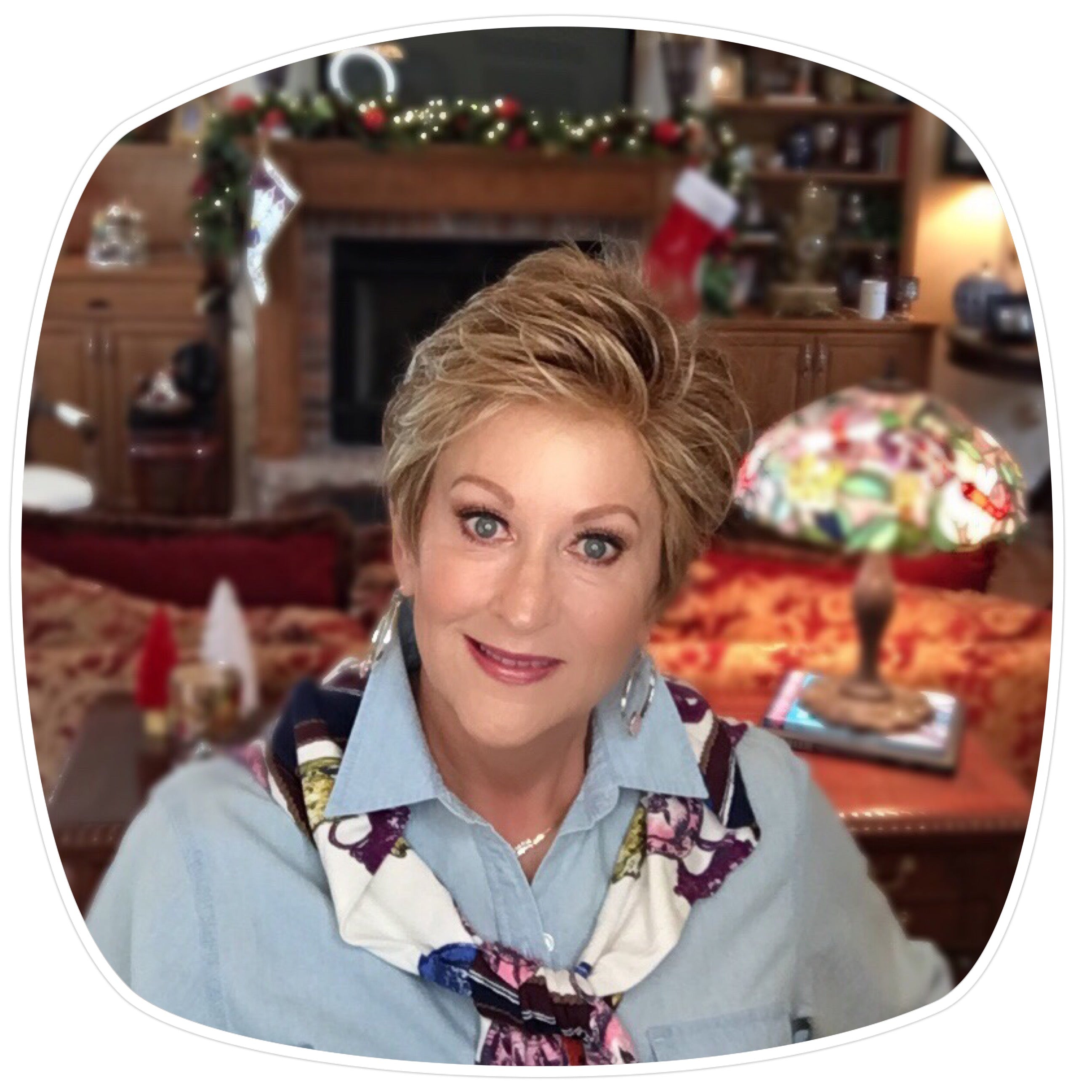 Crazywiglady's Review of Crushing On Casual by Raquel Welch - Wig Studio 1