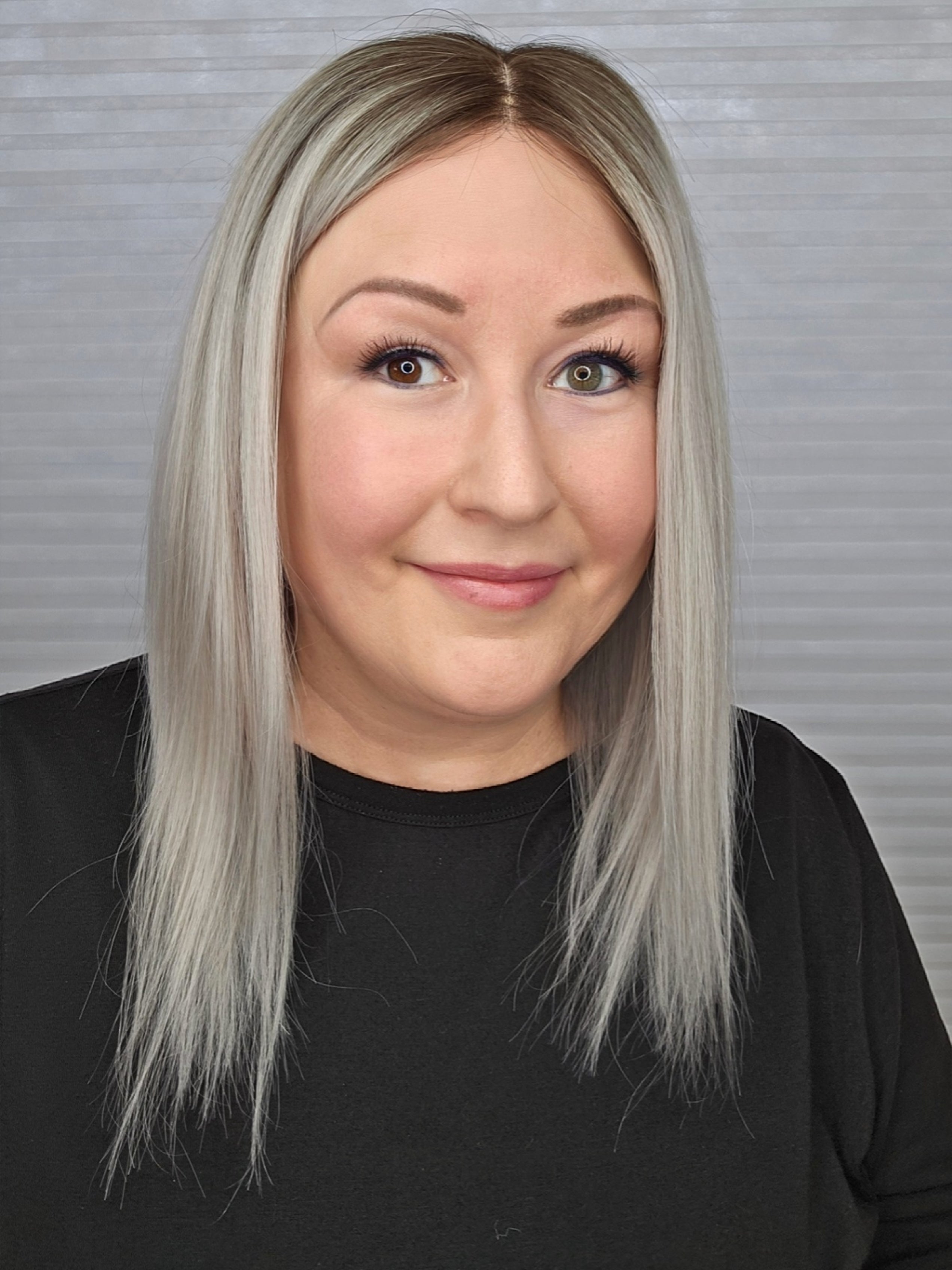 Andrea wearing Jacey by PUSH in color Eclipse