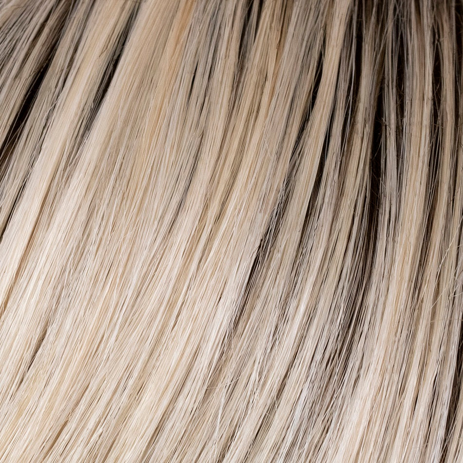 613/1001/R18 | Vanilla Blonde White Blend Rooted Ash Brown