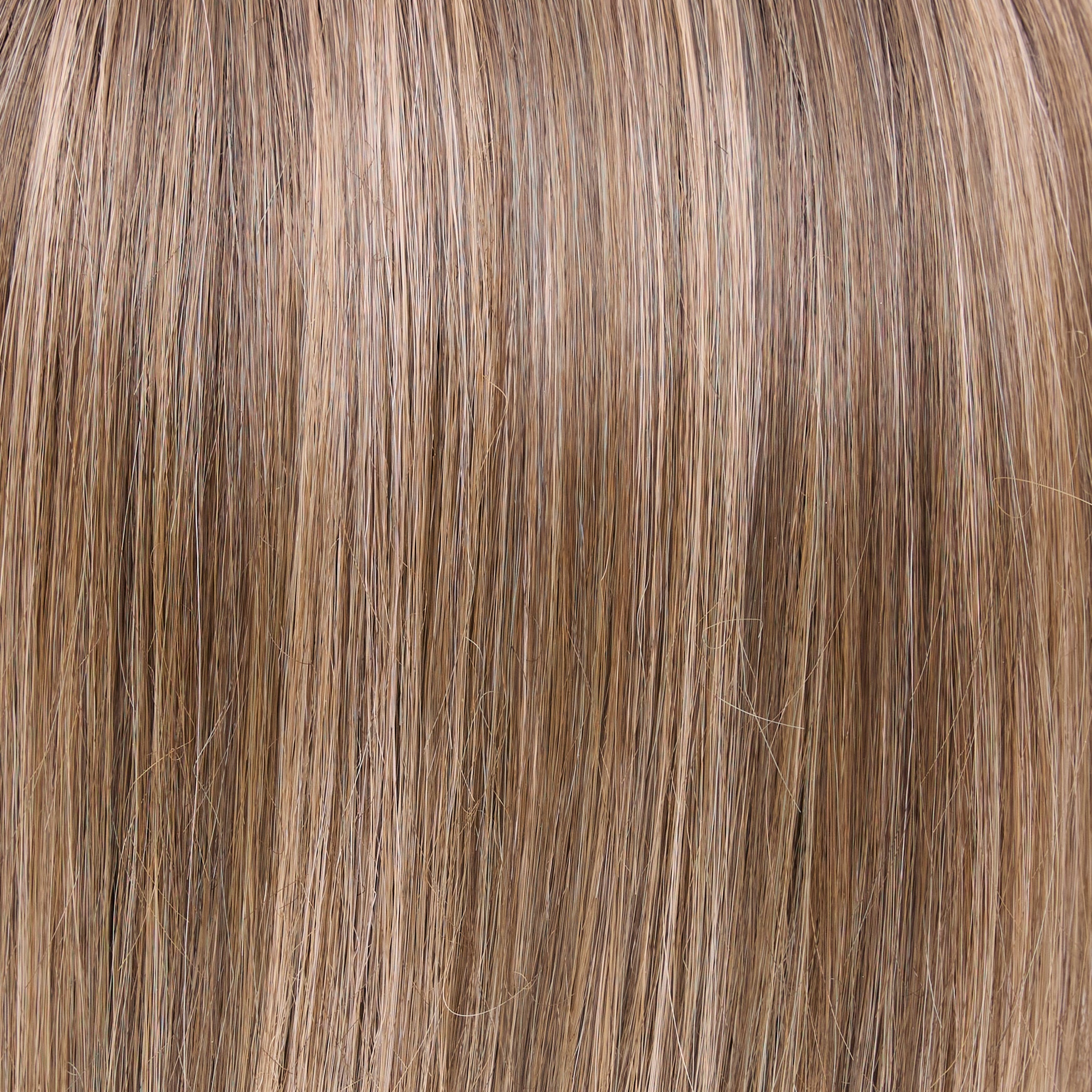 6B/22S6 | Toasted Almond | A blended medium brown with light brown highlights and a medium brown shaded root. The cool-toned base and delicate highlights add understated dimension for a natural, modern brunette look.