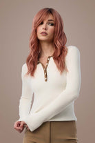 Woman in Dusty Rose wig and cream top