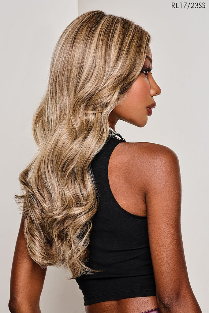 Model Mode wig by Raquel Welch | RL17/23SS