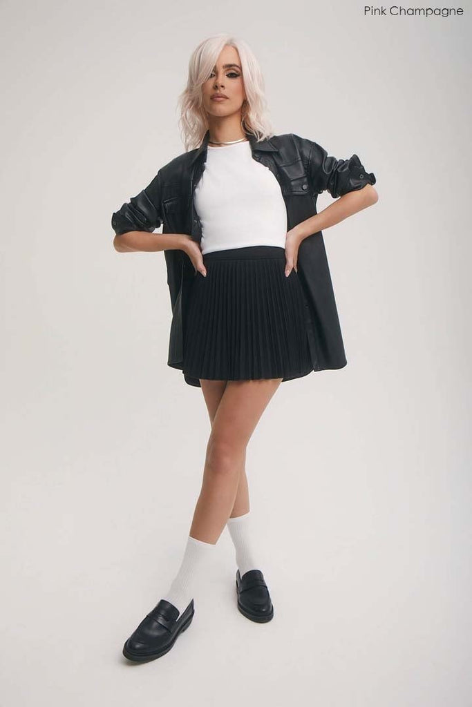 Dazzling Wavez by Rene of Paris | HF Synthetic Lace Front Wig | Mono Part - Wig Studio 1