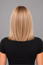 Brûlée Dorée | Natural ash blonde with highlights of golden blonde and a light brown root, creating a multi-dimensional and natural color that blends cool and warm tones.