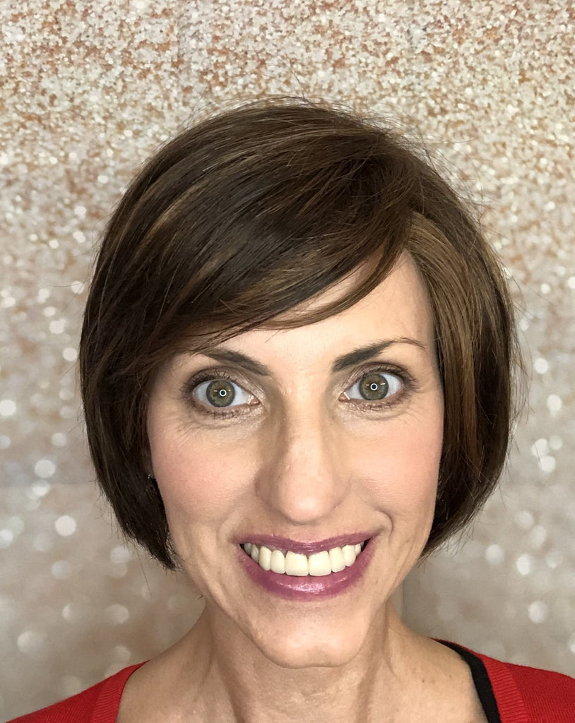 R9F26 MOCHA FOIL Warm Medium Brown with Medium Golden Blonde Highlights Around the Face