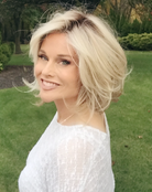 Raquel Welch Wigs | Upstage Wig by Raquel Welch | RL19/23SS