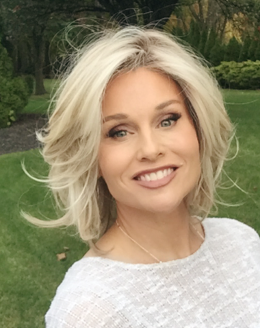 Raquel Welch Wigs | Upstage Wig by Raquel Welch | RL19/23SS