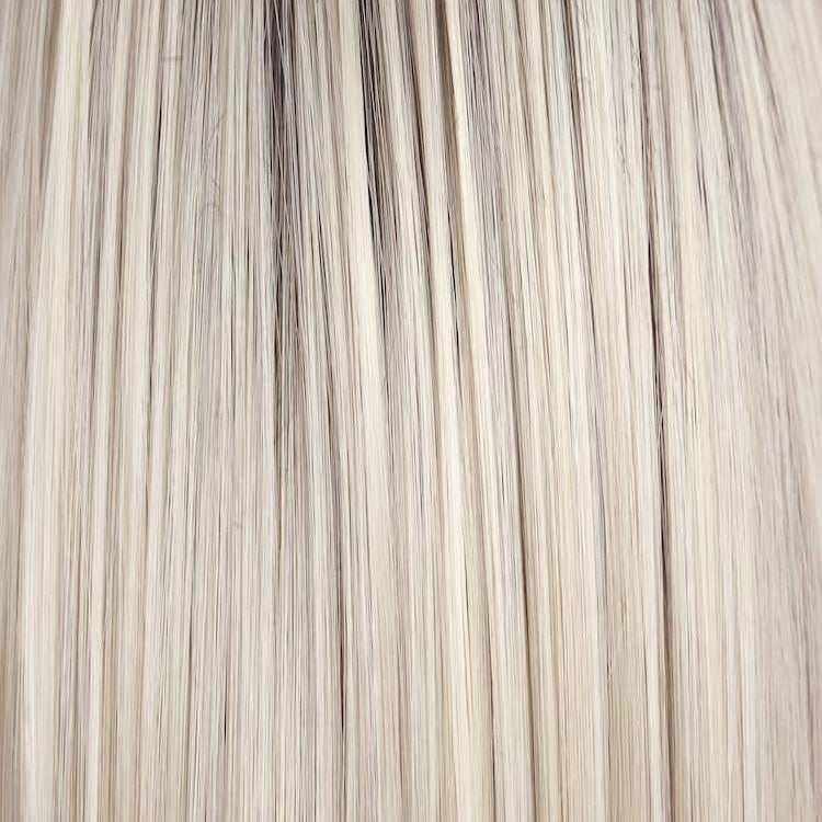COCO CREAM | Dark Brown root that graduates to Bleached Pale Blonde