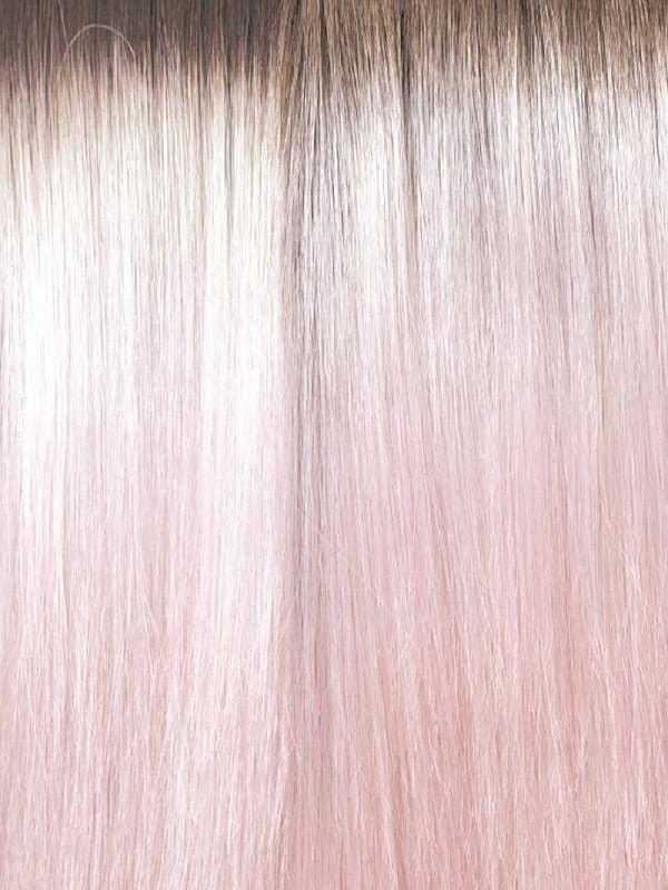 Bubblegum R | Silver gray with hints of light pink on a dark root