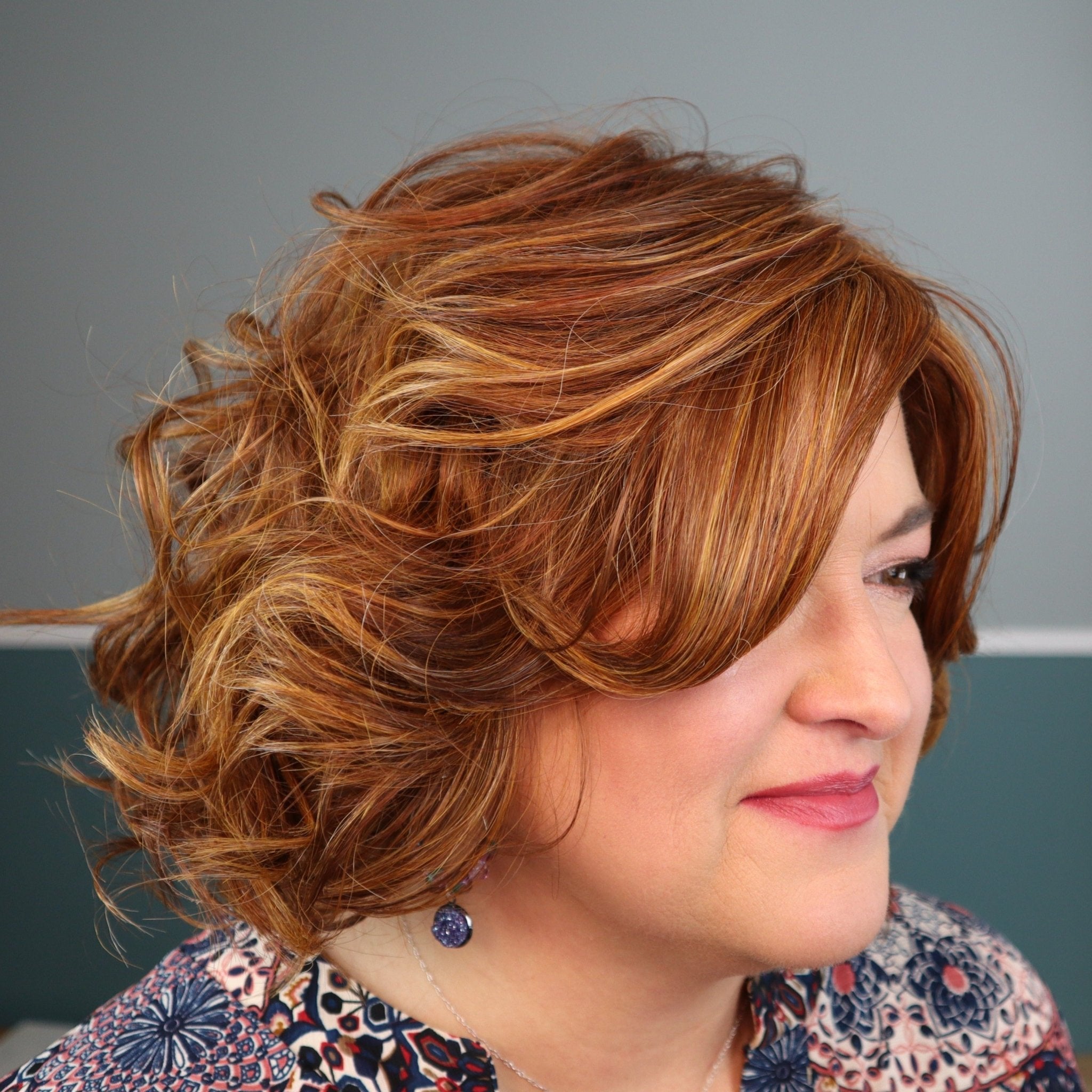 Bombshell Bob Synthetic Wig by Hairdo | Basic Cap - Wig Studio 1