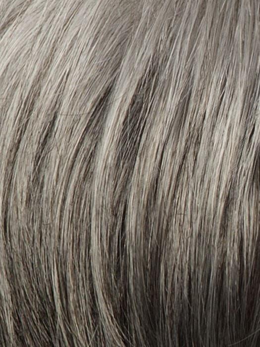 R119G SIVER & SMOKE | Light brown with 80% grey in front gradually blended into 50% grey in nape area
