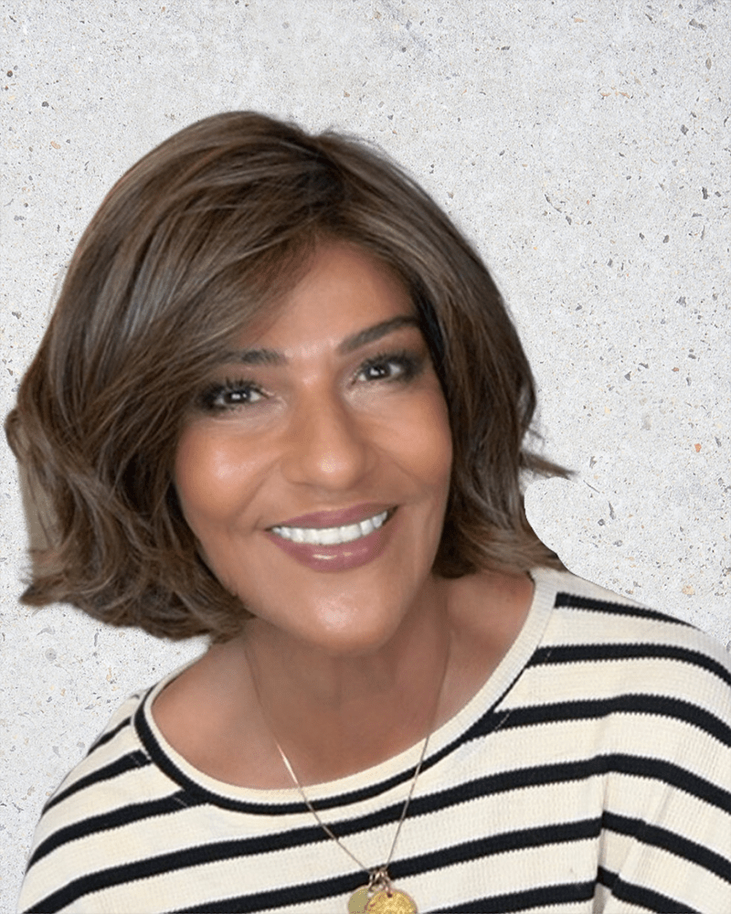 Crowd Pleaser by Raquel Welch | HF Synthetic Lace Front Wig | Mono Part - Wig Studio 1