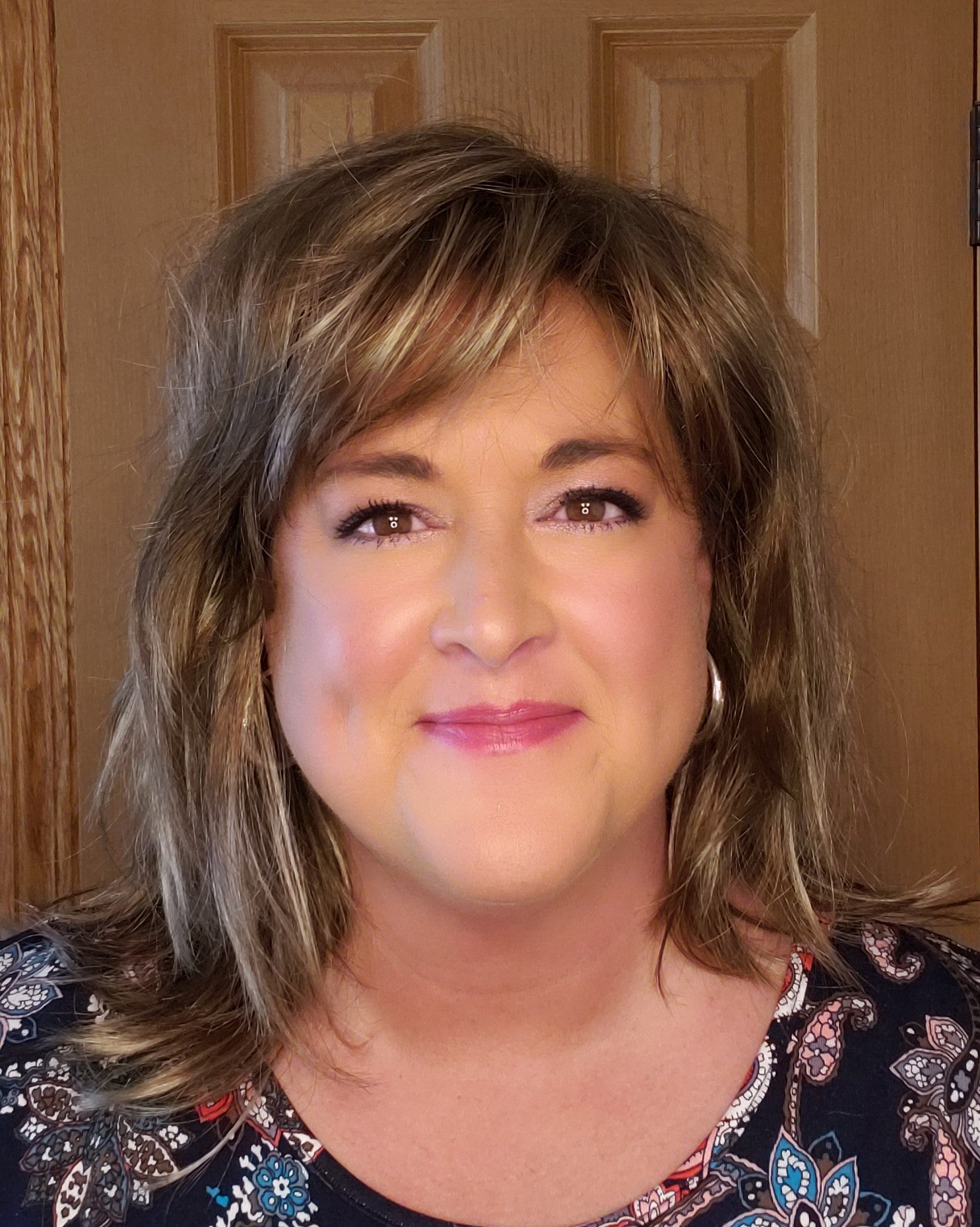 Glamour by Mane Attraction | Synthetic Wig | Basic Cap - Wig Studio 1