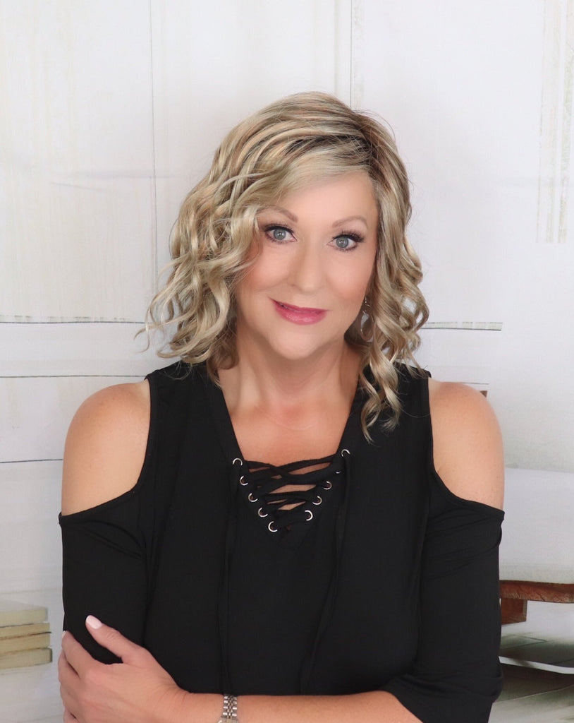 Julianne Lite by Jon Renau | Synthetic Lace Front Wig | Hand Tied - Wig Studio 1