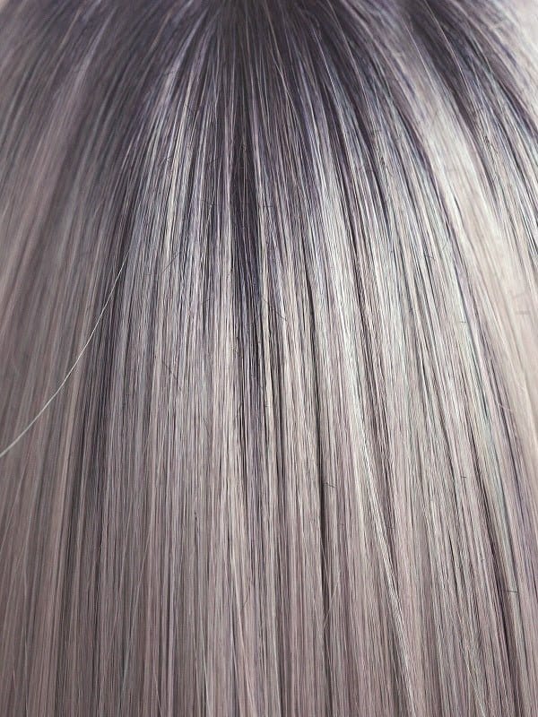 Pastel Blue-R | Pale Silver blended with Lilac and Sky Blue with Pale Silver Tips and Darker Blue Rooting