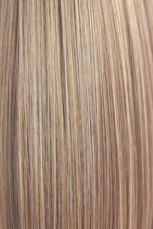 Toasted Shine | Dark Brown base that transitions to Light Brown with Medium Brown lowlights