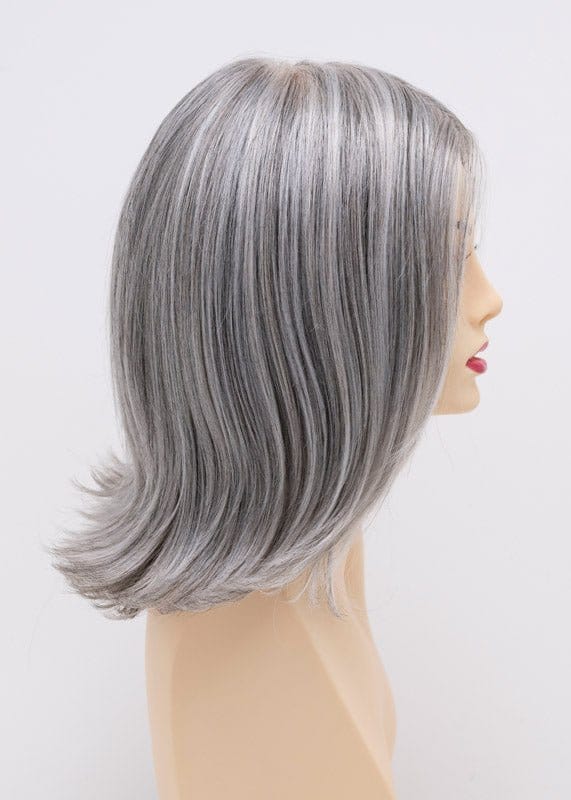 Medium Grey | Spicy salt & pepper grey blended with 50% walnut brown and 50% grey