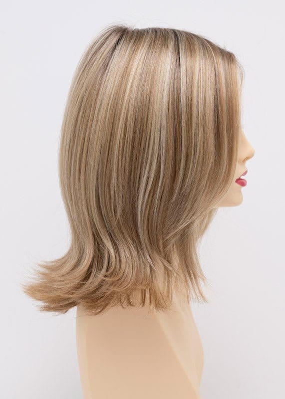Sparkling Champagne | Chocolate brown roots with strawberry and soft golden blonde layered together