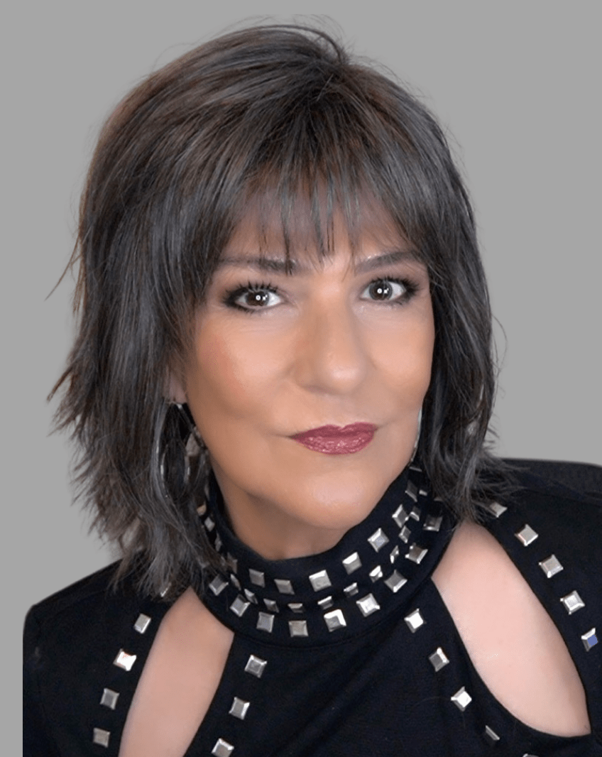 Open Box | Jones Wig by Estetica | Average Cap | R2/4 - Wig Studio 1