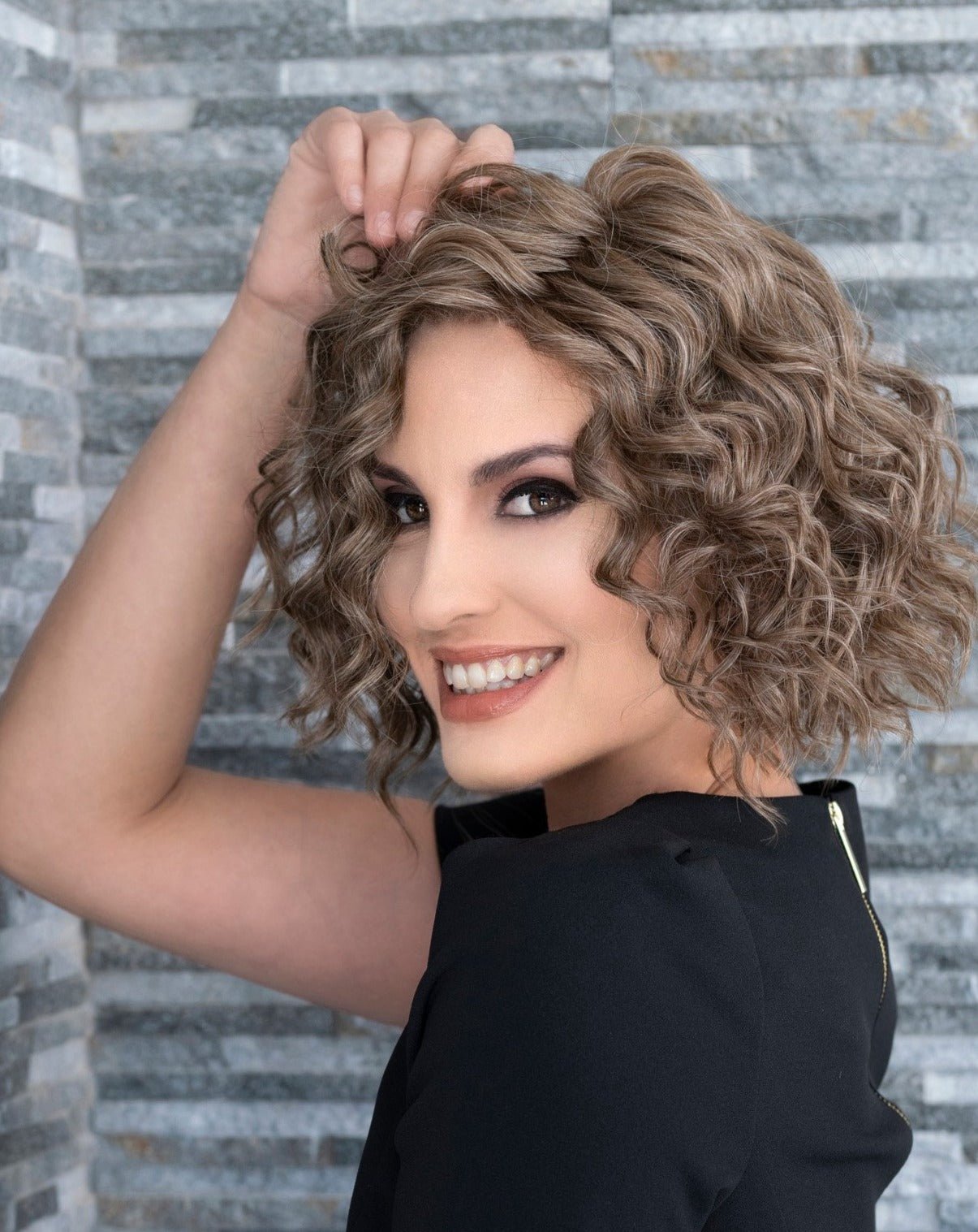 Open Box | Jordan Wig by Envy | Human Hair/Heat Friendly Synthetic Blend Hair | Average Cap | Chocolate Caramel - Wig Studio 1