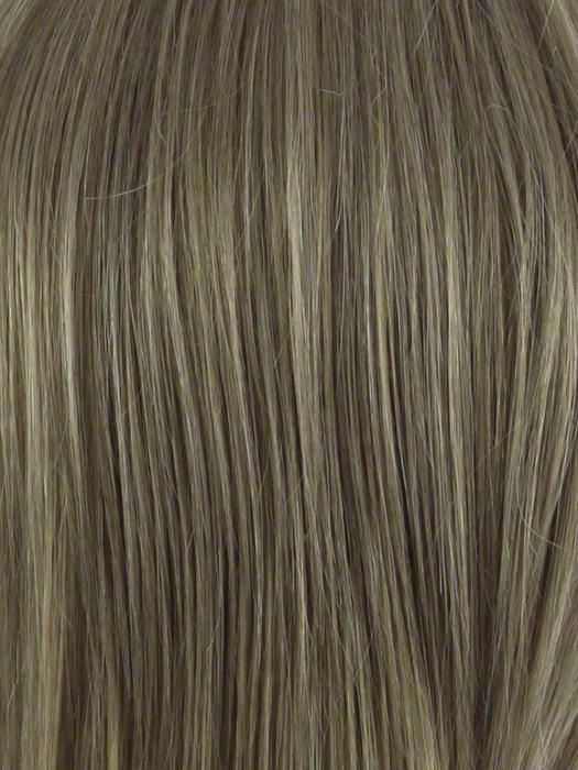 GINGER CREAM | A dark beige blonde underneath topped for that “cool” look with an iced blonde