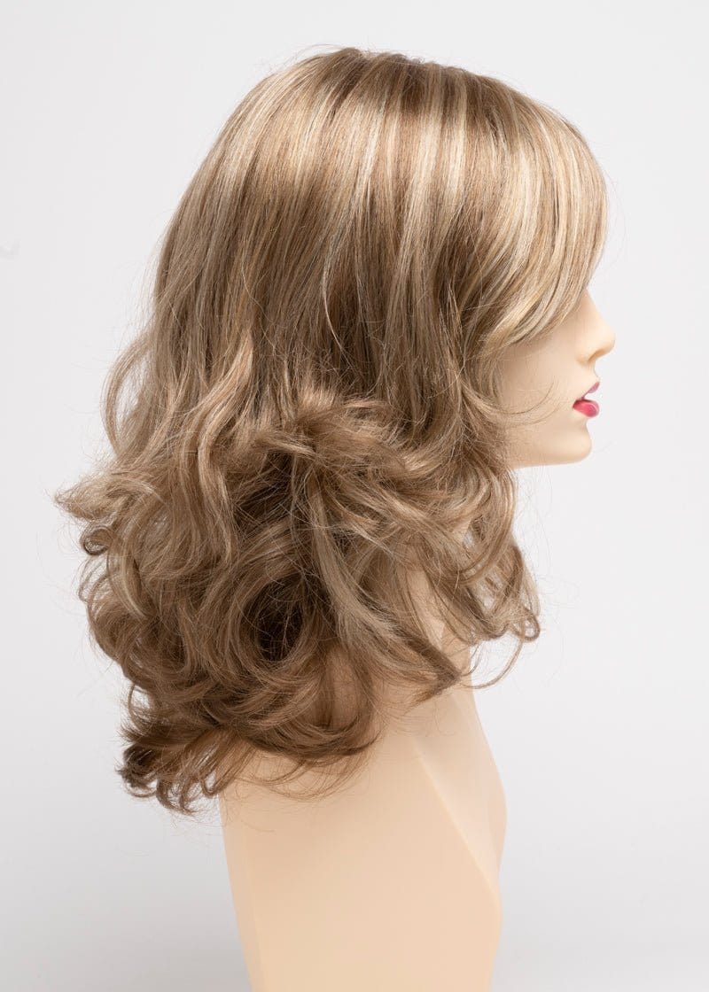 Dark Blonde | A warm honey blonde with soft low-lights and gentle high-lights blended in