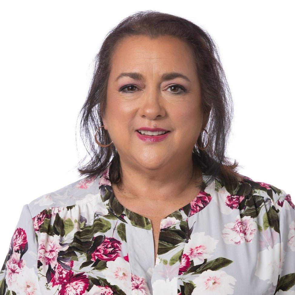 Total | Synthetic Hair Topper by Toni Brattin - Wig Studio 1