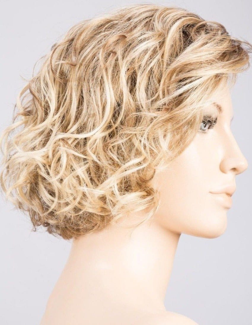 CARAMEL ROOTED | Medium Gold Blonde and Light Gold Blonde Blend with Light Brown Roots